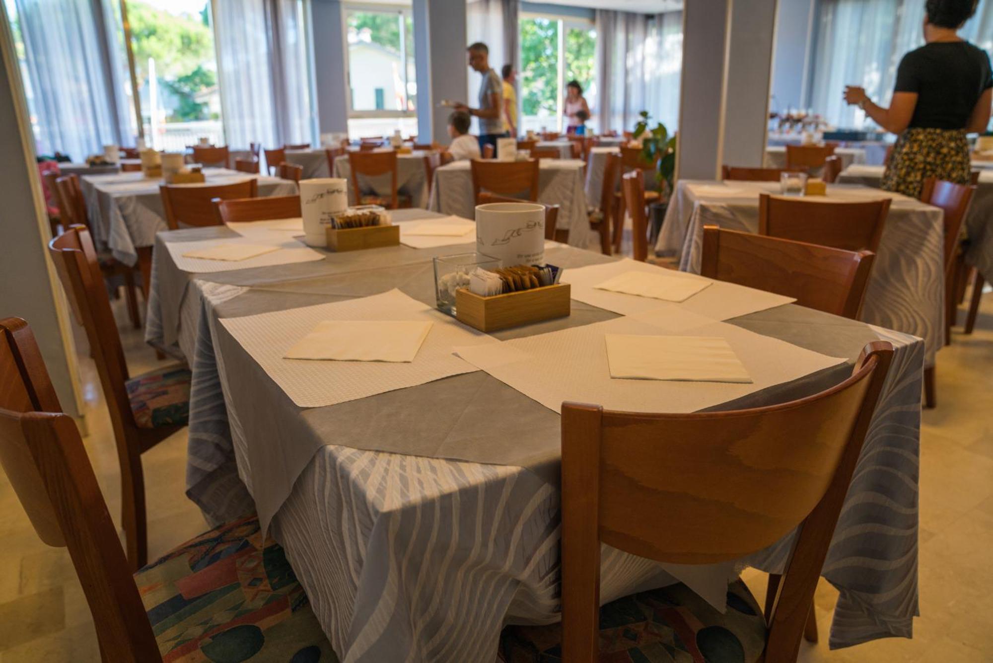 Hotel Singapore Milano Marittima Eksteriør billede