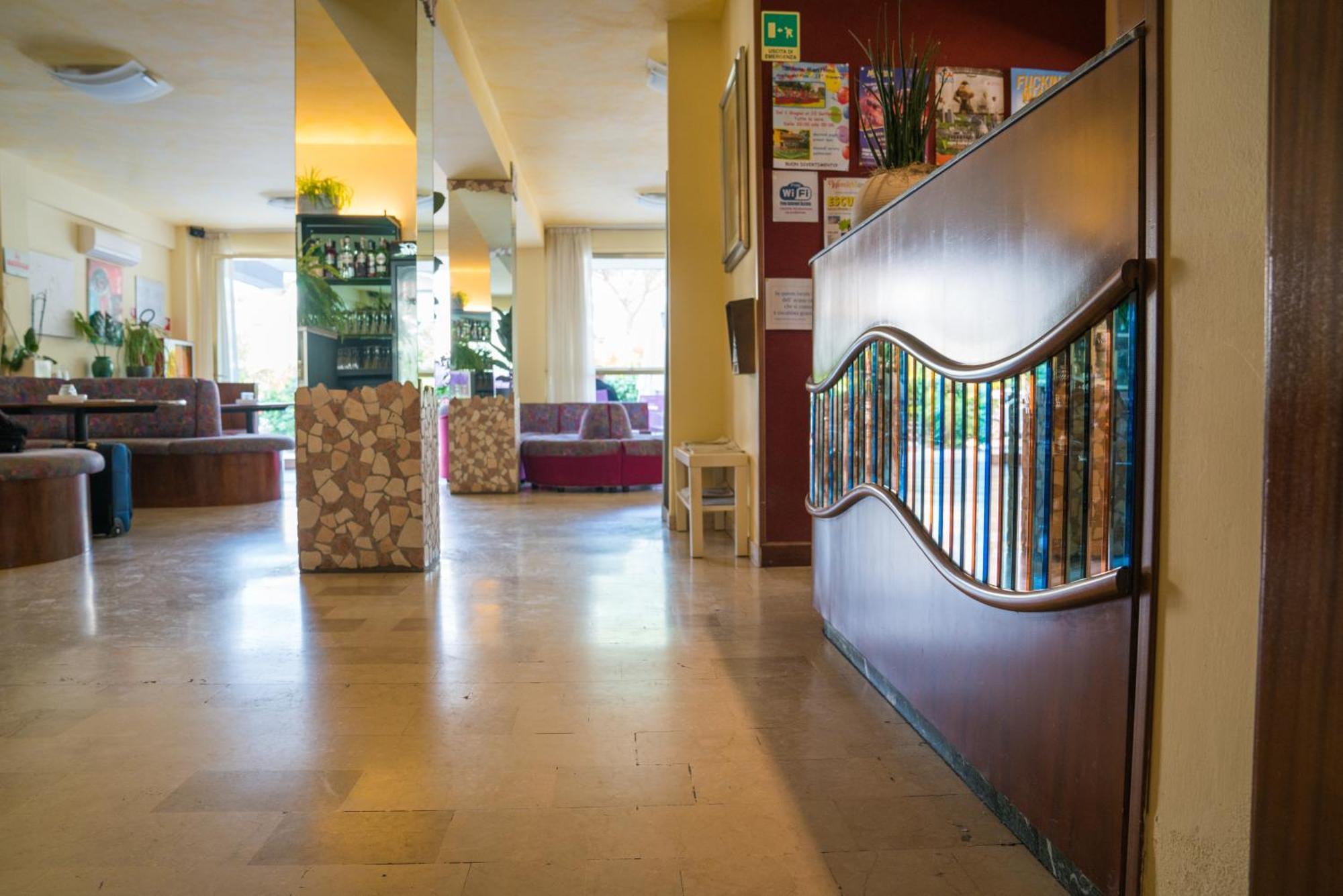 Hotel Singapore Milano Marittima Eksteriør billede